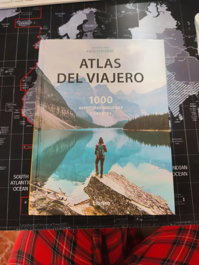 ATLAS DEL VIAJERO: 1000 AVENTURAS PEQUEÑAS Y GR...
