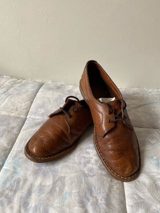 Zapatos de piel marrones