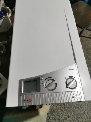 Calentador Fagor Gas Natural 11L