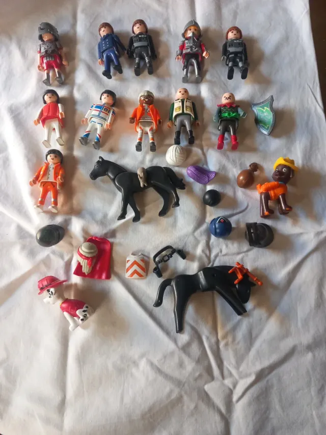 Lote Playmobil Figuras y Accesorios