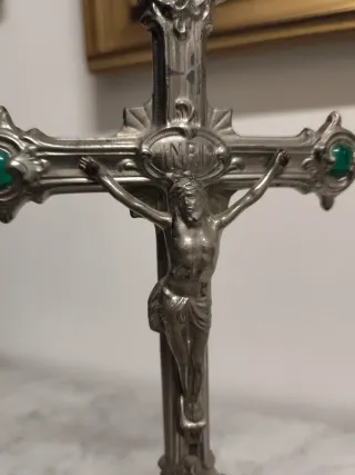 Cruz de altar antigua