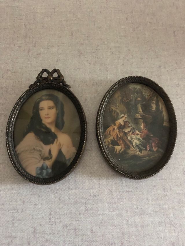 Cornici ovali antiche con dipinti 12-8 cm