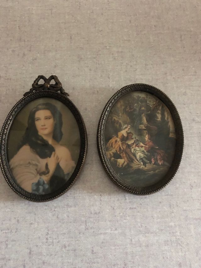 Cornici ovali antiche con dipinti 12-8 cm