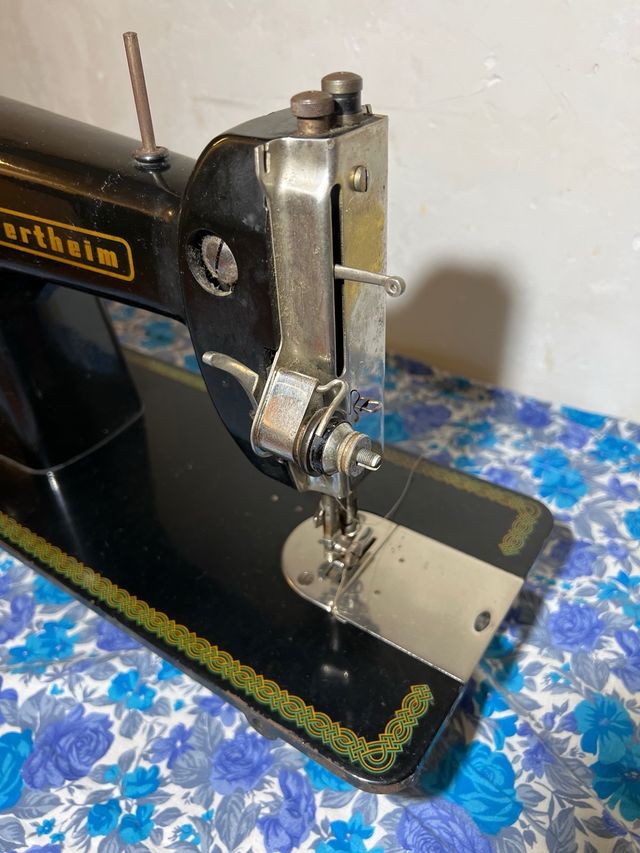 Máquina de coser vintage Wertheim 222507