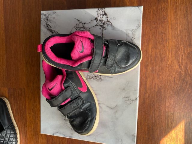 Zapatillas Nike niña negras y rosas