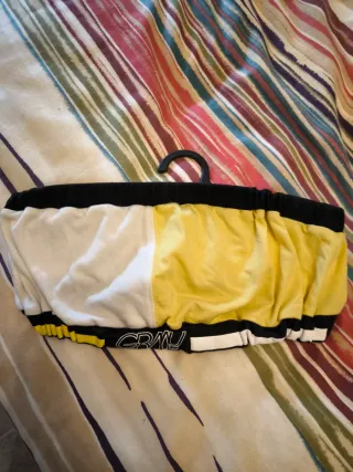 Top GRMY blanco y amarillo