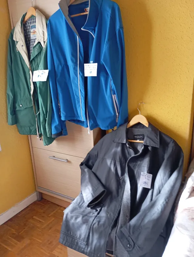 2 Trenkas y 1 Chaquetilla caballero