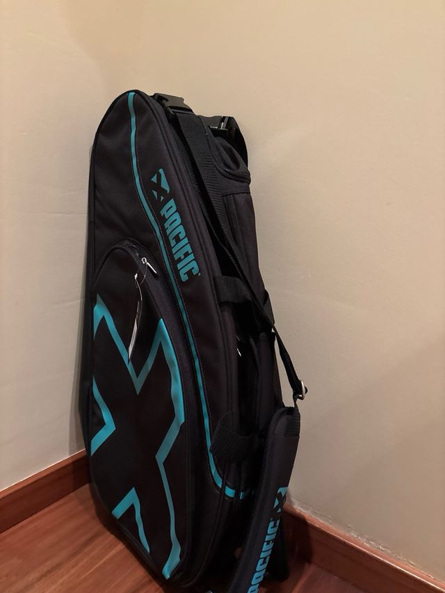 Raquetero Pacific Negro y Turquesa