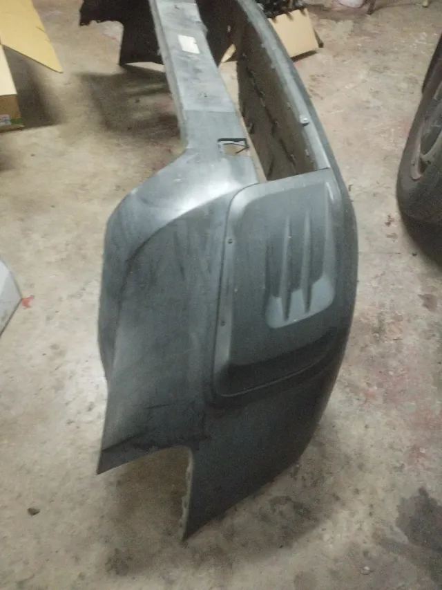 Paragolpes delantero coche