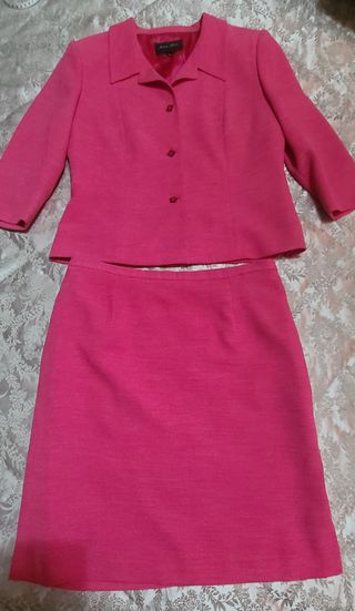 Conjunto chaqueta y falda Anna Mora