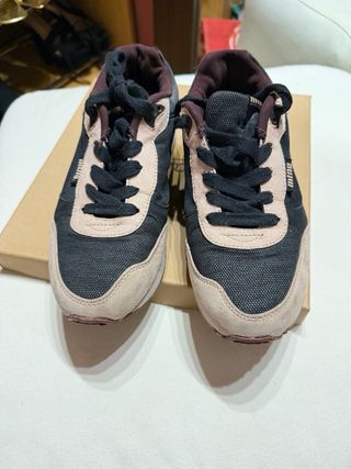 Zapatillas Mustang Negro y Rosa