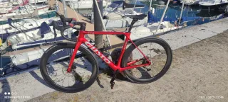 Bicicleta de carretera Gusto Ranger EVO Roja