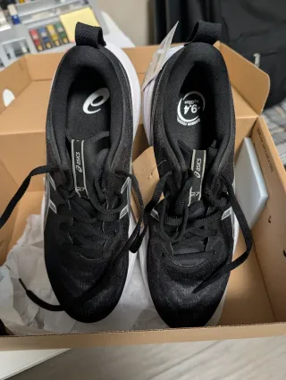 Asics Gel-Cumulus 27 Scarpe da Corsa Nuove