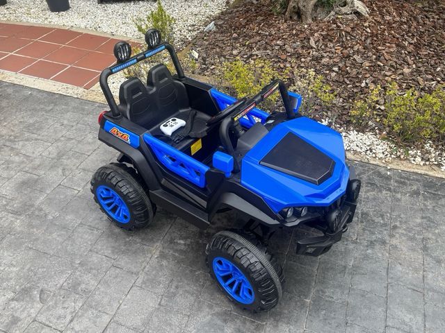 Coche eléctrico infantil azul