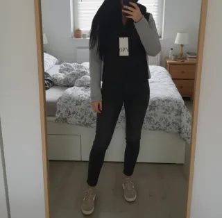 Chaqueta Zara acolchada gris y negra