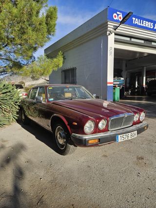 Jaguar XJ 1986