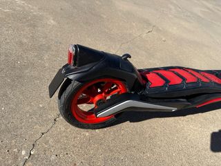 Patín Eléctrico Aprilia Esr1