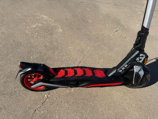 Patín Eléctrico Aprilia Esr1