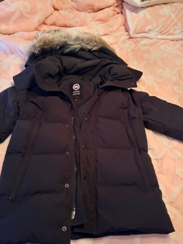 Canada Goose Chaqueta Negra con Capucha