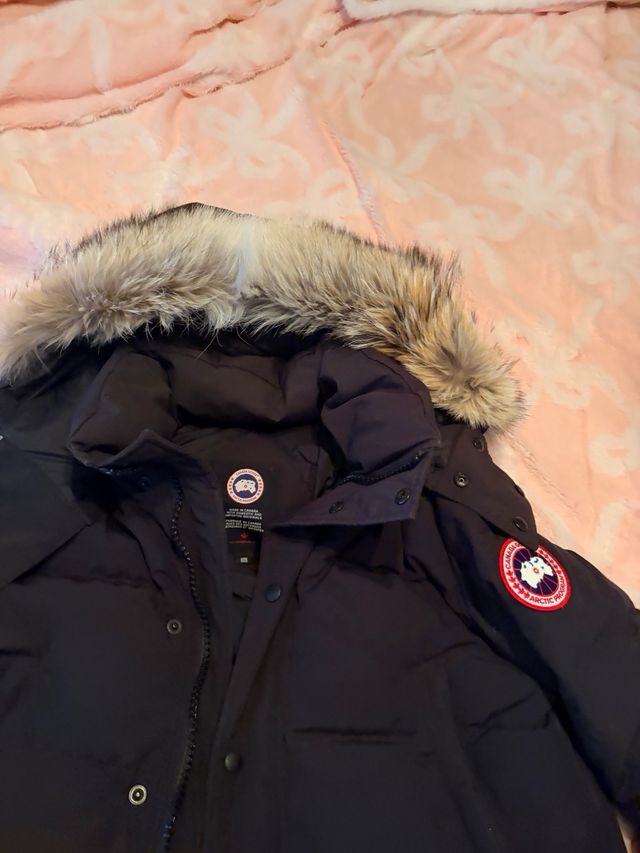 Canada Goose Chaqueta Negra con Capucha