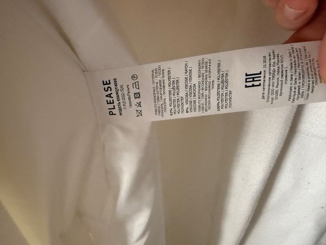 Abrigo blanco Please Italia talla S