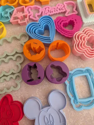 Lote de cortadores de plástico para repostería