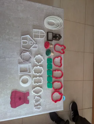 Lote de cortadores de plástico para repostería