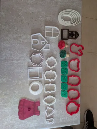 Lote de cortadores de plástico para repostería