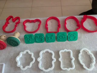 Lote de cortadores de plástico para repostería