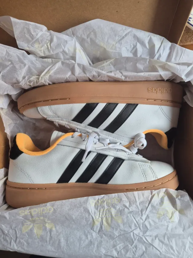 Zapatillas Adidas Court Alpha Mujer Talla 38 ⅔.