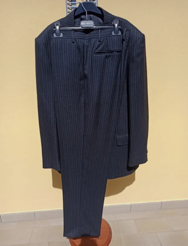 Completo uomo blu e grigio