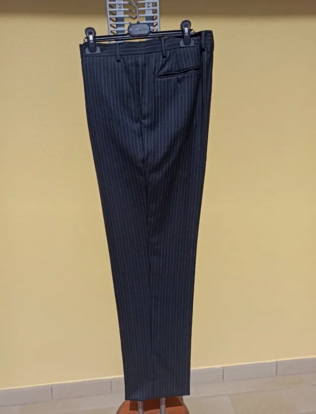 Completo uomo blu e grigio