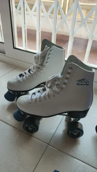 Patines de 4 ruedas Randy blancos