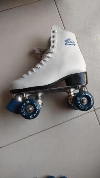 Patines de 4 ruedas Randy blancos