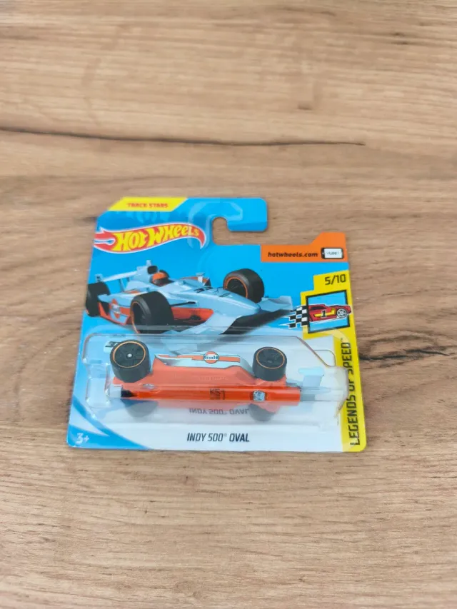 Hot Wheels Indy 500 oval