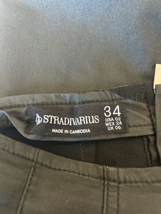 Falda larga negra con abertura