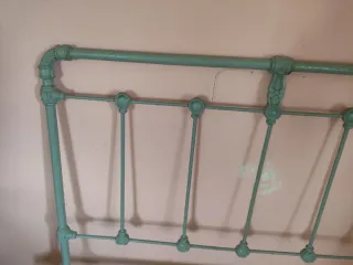 Cabecero de metal azul