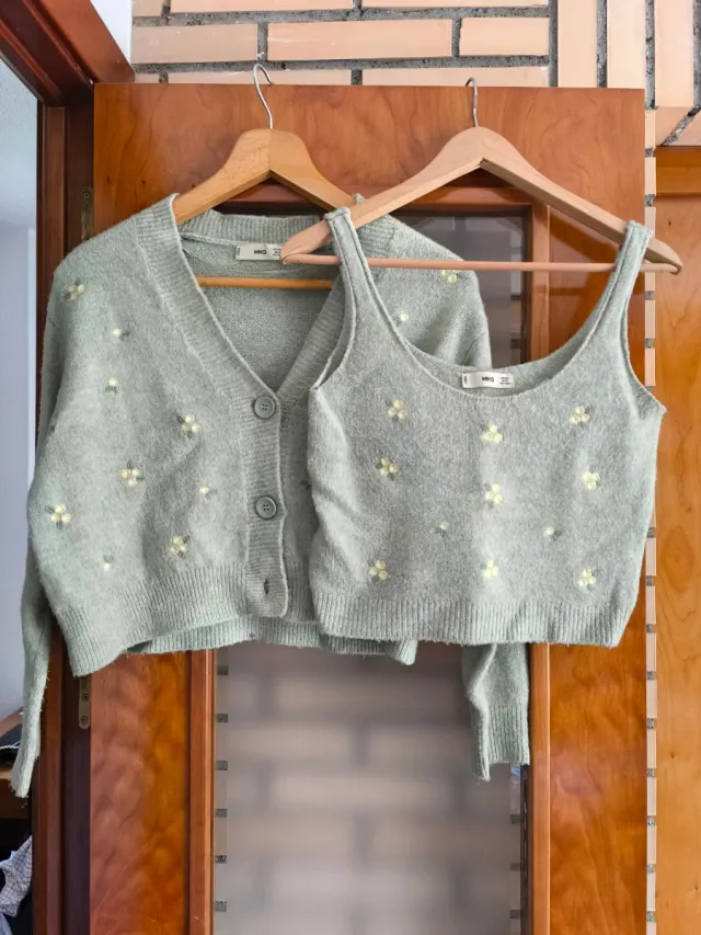 Conjunto Mango Chaqueta y Top Flores