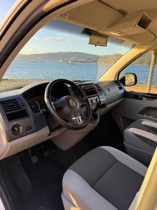 Volkswagen Transporter T5 2014