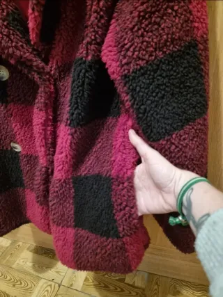 Abrigo oversize Shein cuadros rojo y negro