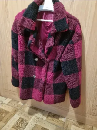 Abrigo oversize Shein cuadros rojo y negro