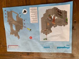 Castillo Playmobil con figuras y catapulta