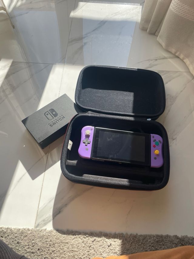 Nintendo Switch Viola e Nero