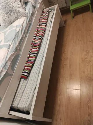 Cama nido infantil, regalo la ropa de cama.