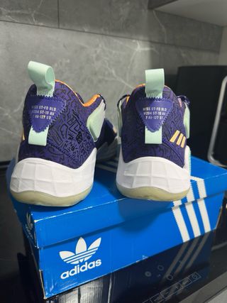 Zapatillas Adidas DON ISSUE 3 (Talla 47)