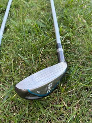 Set Palos Golf Wilson Ultra Mujer