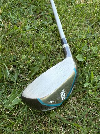 Set Palos Golf Wilson Ultra Mujer