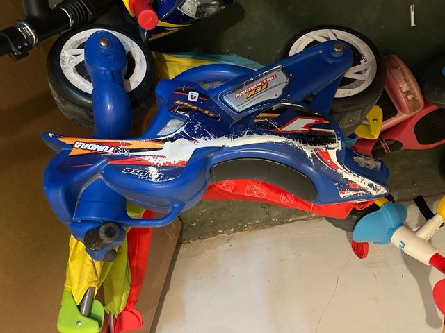 Moto Eléctrica Infantil Molto 3000