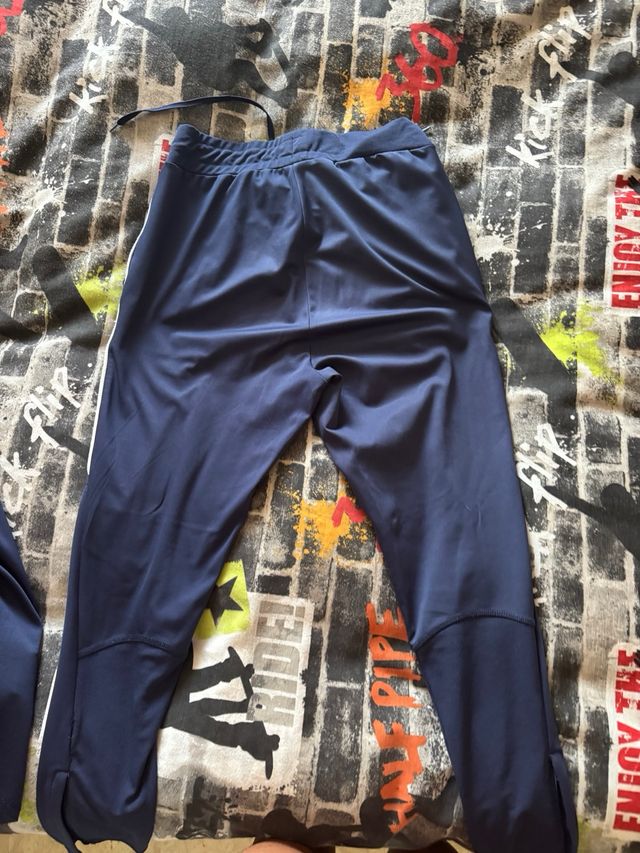 Conjunto deportivo SIKSIK Talla M Pantalón tallaL