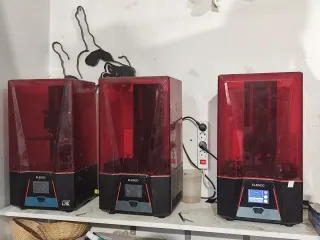 Confezione da tre stampanti 3D Elegoo Saturn 2